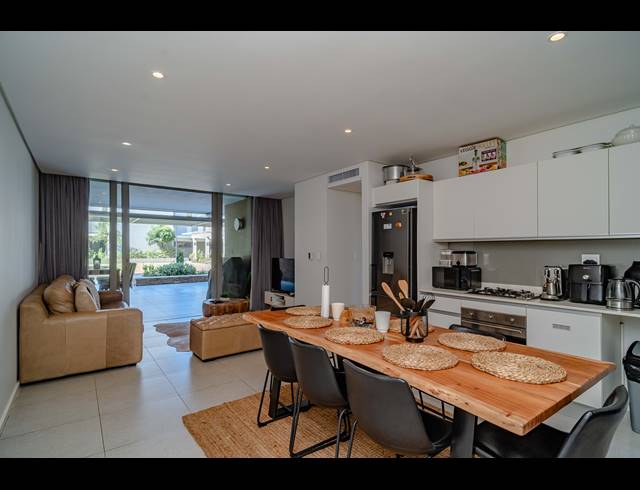 2 BEDROOM APARTMENT TO LET IN SIBAYA PRECINCT
